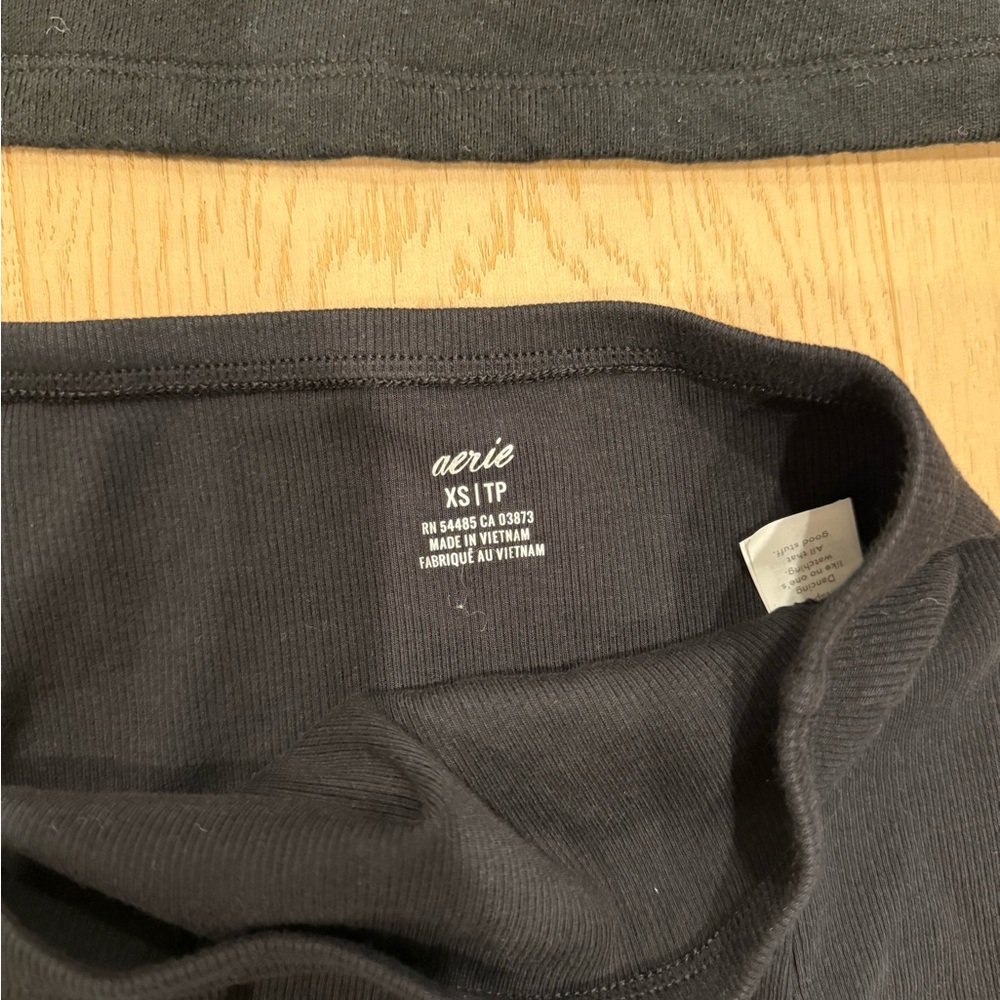 aerie Black Side-Ruched Drawstring Maxi Skirt and matching top - Picture 4 of 5